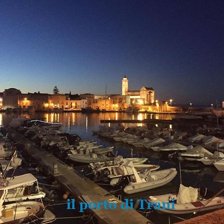 B&B Donna Porzia Trani Exteriör bild