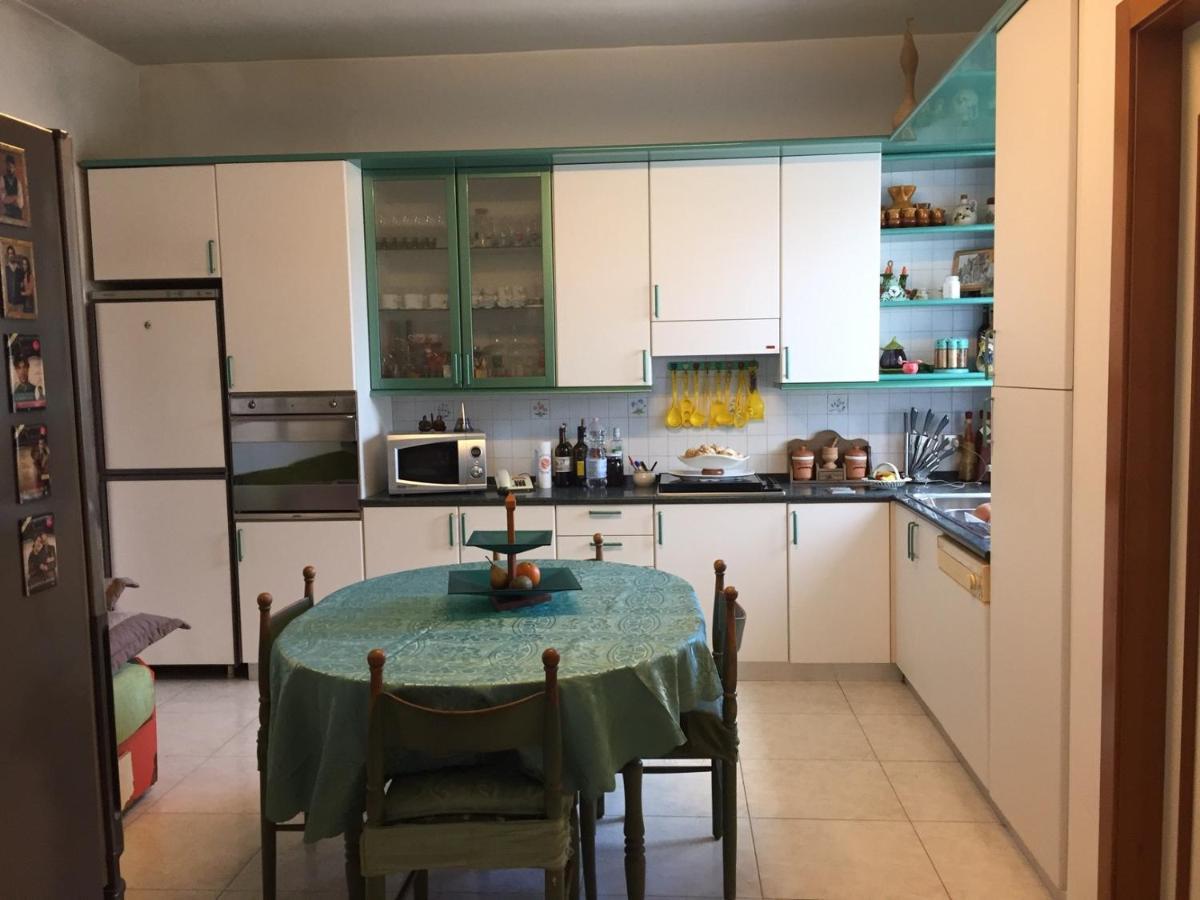 B&B Donna Porzia Trani Exteriör bild